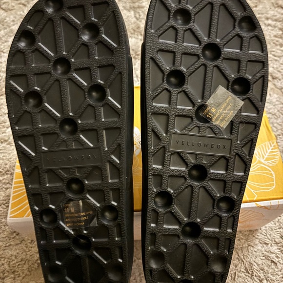 Black Yellow Box The Torrey Slides size 11 - Picture 5 of 6